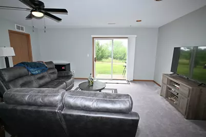 3814 W Richwoods Boulevard #7, Peoria, IL 61615 - Photo 18