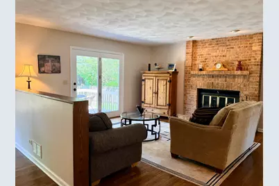 1137 Loyola Drive, Libertyville, IL 60048 - Photo 16