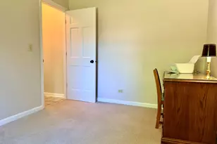 1137 Loyola Dr, Libertyville, IL 60048 - Photo 36