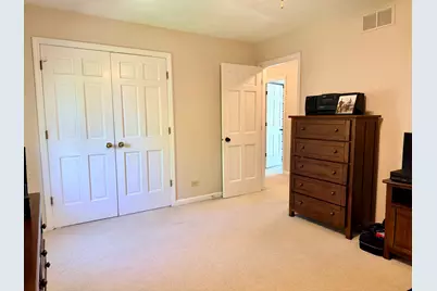 1137 Loyola Drive, Libertyville, IL 60048 - Photo 30