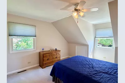 1137 Loyola Drive, Libertyville, IL 60048 - Photo 28