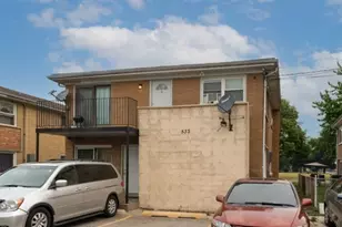 533 Green Oaks Ct, Addison, IL 60101 - Photo 2