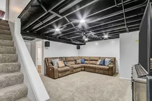 269 Concord Square, Gurnee, IL 60031 - Photo 32