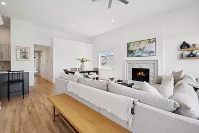 3011 N Ashland Avenue #4S, Chicago, IL 60657 - Photo 2