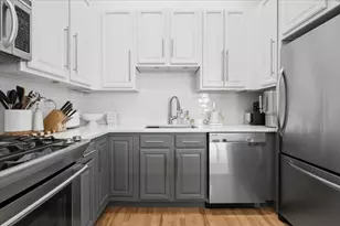 3011 N Ashland Ave, Chicago, IL 60657 - Photo 12