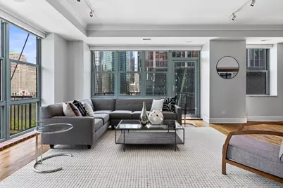 165 N Canal Street #712, Chicago, IL 60606 - Photo 4