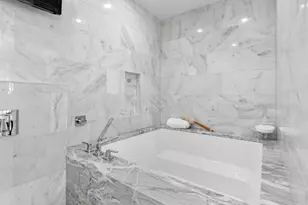 165 N Canal St, Chicago, IL 60606 - Photo 22