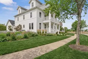860 Blazing Star Rd, Grayslake, IL 60030 - Photo 1