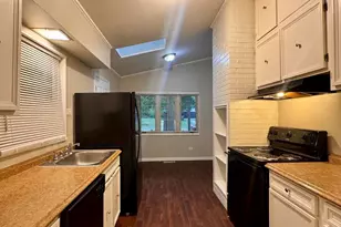 129 Warwick St, Park Forest, IL 60466 - Photo 8