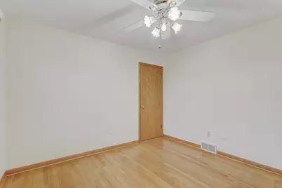 [Address not provided], Westchester, IL 60154 - Photo 8