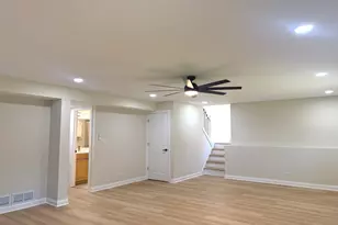 425 Carriage Hill Rd, Naperville, IL 60565 - Photo 26