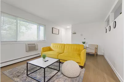 1404 W Estes Avenue, Chicago, IL 60626 - Photo 6