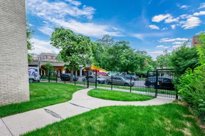 1404 W Estes Avenue, Chicago, IL 60626 - Photo 4