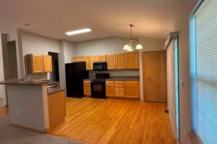 1102 Bayside Ln, Shorewood, IL 60404 - Photo 8
