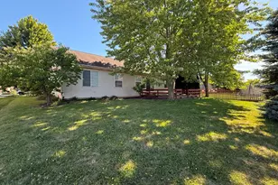 1102 Bayside Ln, Shorewood, IL 60404 - Photo 18