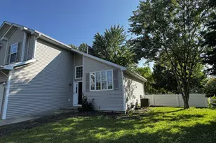 2001 Gray Hawk Dr, Plainfield, IL 60586 - Photo 2