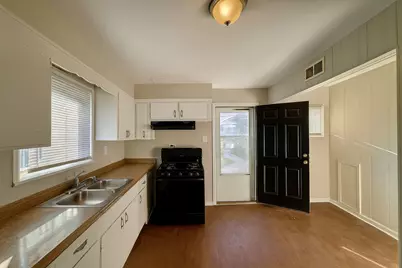 15326 Dorchester Avenue, Dolton, IL 60419 - Photo 10