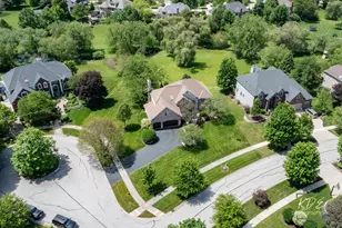 4443 Esquire Cir, Naperville, IL 60564 - Photo 10