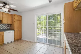 120 Ginger Creek Ct, Bloomington, IL 61704 - Photo 6