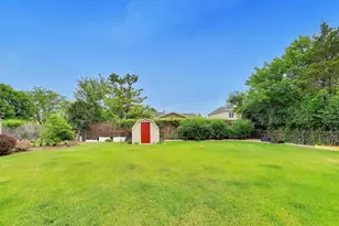 650 Nassau Dr, Roselle, IL 60172 - Photo 38