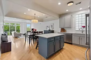 3248 N Sheffield Ave, Chicago, IL 60657 - Photo 12