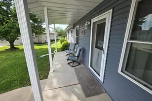 563 Pine Meadow Dr, Dixon, IL 61021 - Photo 2