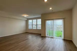 2204 Horseshoe Cir, Naperville, IL 60564 - Photo 8