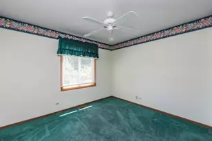 17505 W Woodland Dr, Grayslake, IL 60030 - Photo 20