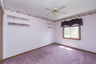 17505 W Woodland Dr, Grayslake, IL 60030 - Photo 18