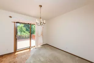 17505 W Woodland Dr, Grayslake, IL 60030 - Photo 10
