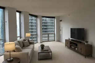 222 N Columbus Dr, Chicago, IL 60601 - Photo 6