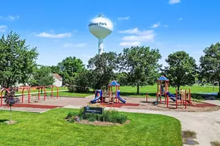 7555 Waterford Dr, Hanover Park, IL 60133 - Photo 30