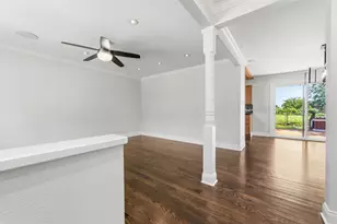391 Walnut Ln, Elk Grove Village, IL 60007 - Photo 12