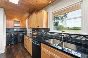 391 Walnut Ln, Elk Grove Village, IL 60007 - Photo 16