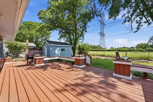 391 Walnut Ln, Elk Grove Village, IL 60007 - Photo 32