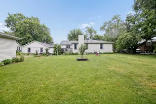 889 Armour Rd, Bourbonnais, IL 60914 - Photo 14