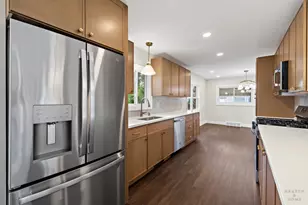 49 King Ln, Des Plaines, IL 60016 - Photo 6
