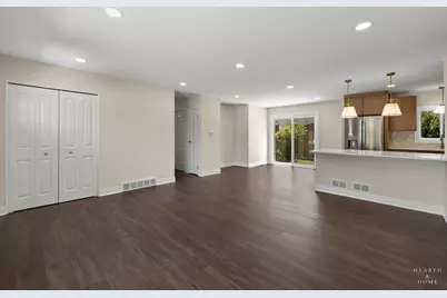 49 King Lane, Des Plaines, IL 60016 - Photo 18