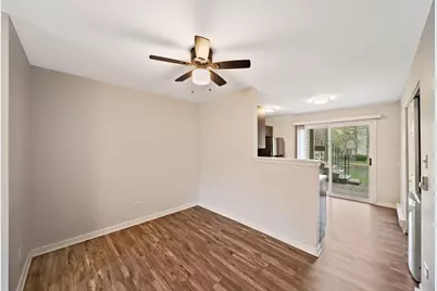 170 S Waters Edge Drive S #102, Glendale Heights, IL 60139 - Photo 4