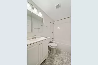 170 S Waters Edge Drive S #102, Glendale Heights, IL 60139 - Photo 12