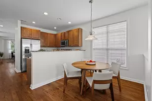 2474 W Lake Ave, Glenview, IL 60026 - Photo 10