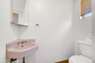 7248 N Ridge Blvd, Chicago, IL 60645 - Photo 14