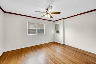 7248 N Ridge Blvd, Chicago, IL 60645 - Photo 12