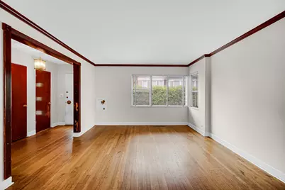 7248 N Ridge Boulevard, Chicago, IL 60645 - Photo 8