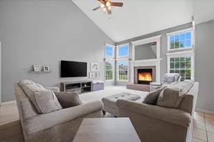 9 Brookline Ct, Bloomington, IL 61705 - Photo 8