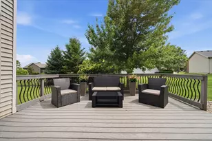 9 Brookline Ct, Bloomington, IL 61705 - Photo 38