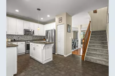 10695 Yellowstone Drive, Huntley, IL 60142 - Photo 12