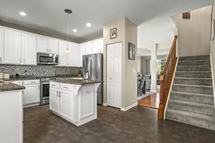 10695 Yellowstone Dr, Huntley, IL 60142 - Photo 12