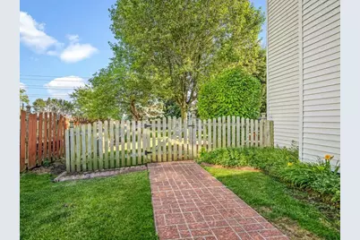 10695 Yellowstone Drive, Huntley, IL 60142 - Photo 52