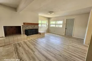 1602 S Highland Ave, Freeport, IL 61032 - Photo 8